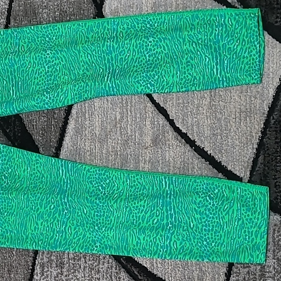 NIKE PRO LEOPARD PRINT SWOOSH LOGO LEGGINGS - Picture 10 of 10